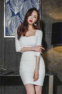 《发现了校霸的秘密之后》作者：江余