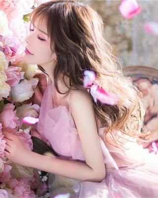 我靠装白莲骗过了全世界