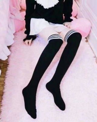【独家】唇边甜味渐成涩 作者：