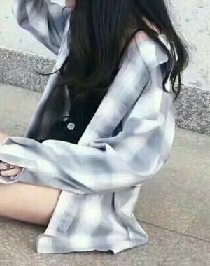 【首发热文】《和黑红舅舅参加综艺后，算命爆火》容昭昭 容珩小说阅读