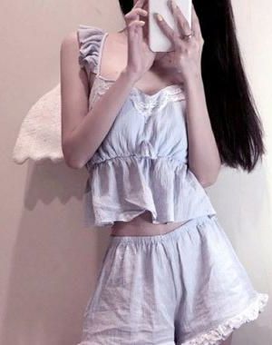 百合我装的但她真疯[快穿]by睡牌山泉