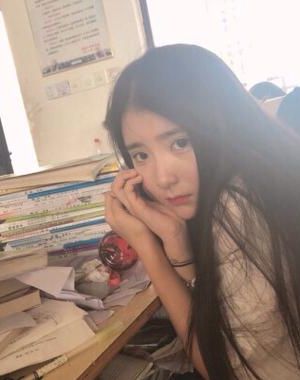 我只是只漂亮的小猫咪 作者：那就随便写写