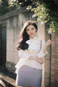 娇媚娘娘进宫后，冷面帝王变忠犬